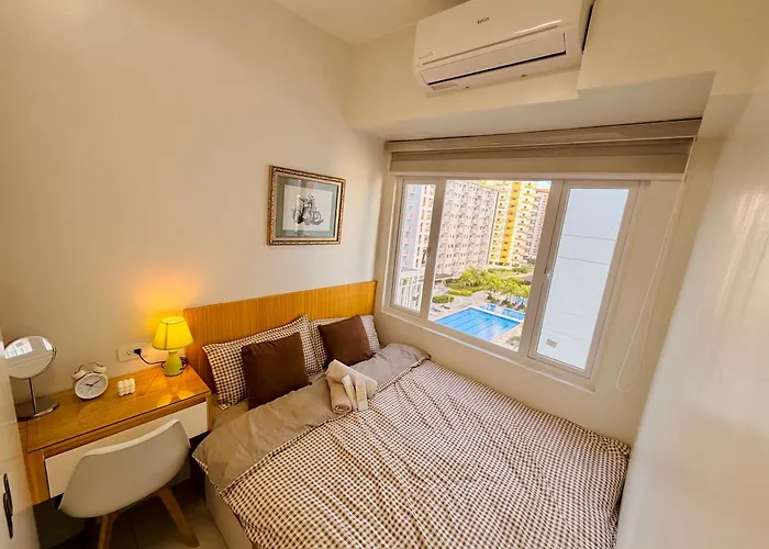 Smdc Field 2br Near Airport & Sm Sucat *