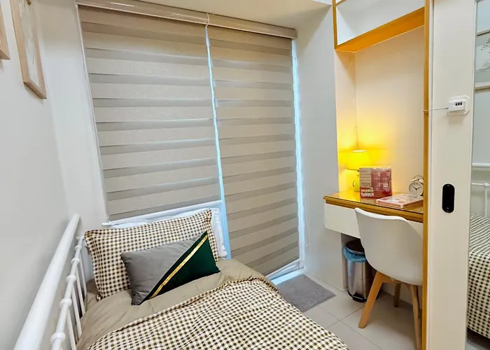Smdc Field 2br Near Airport & Sm Sucat Manila